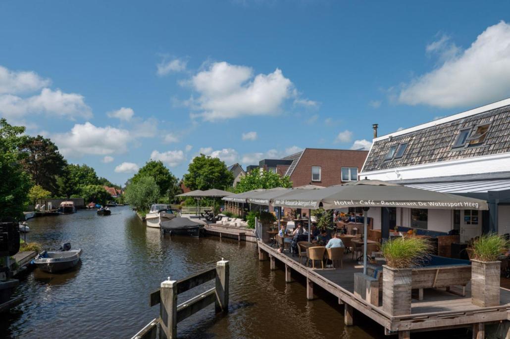 De Watersport Heeg Hotel ภายนอก รูปภาพ